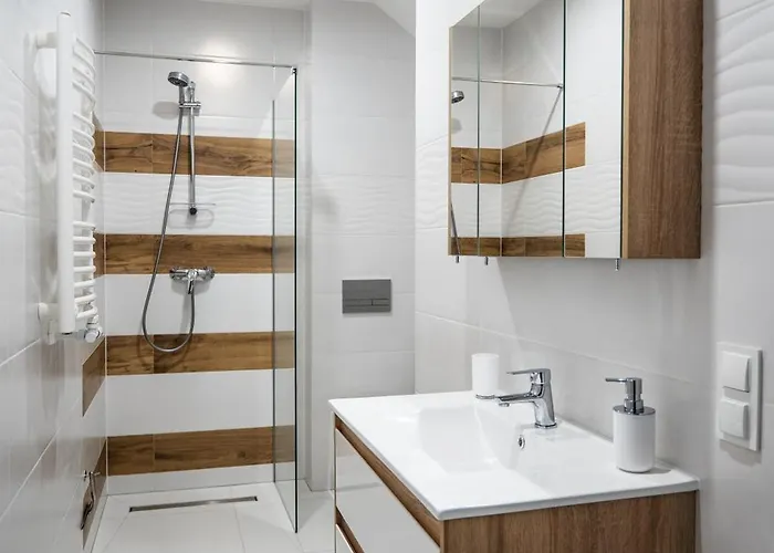 Zielone Wzgorza 3* خوينيتسا