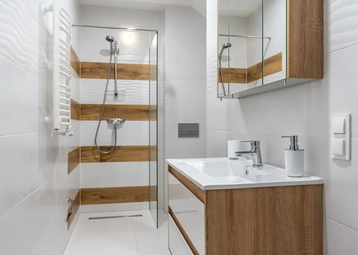 Zielone Wzgorza 3* خوينيتسا